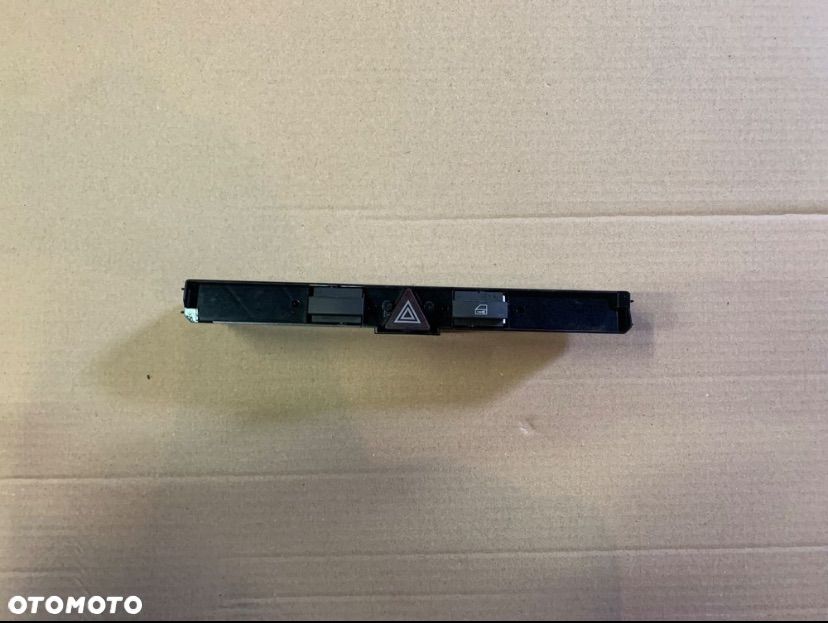 13100105 przełącznik awaryjnych Opel astra h 3 III