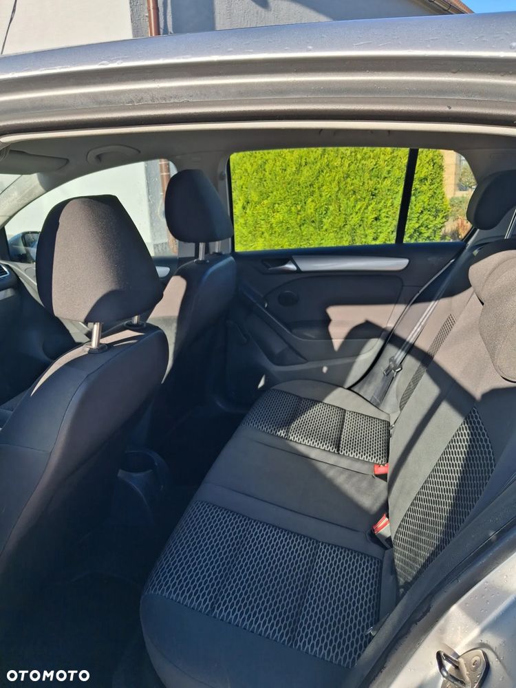 Volkswagen Golf - 8