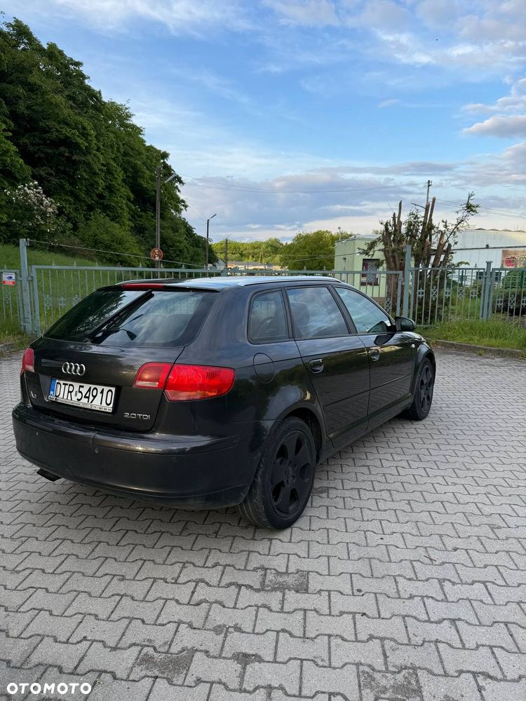 Audi A3 Sportback 2.0 TDI Ambiente - 4