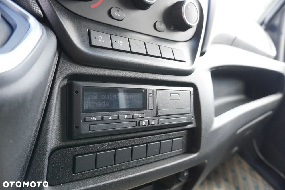 Iveco 70C18HA8 - 18