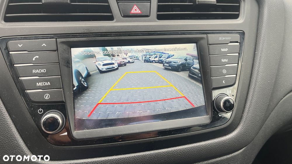 Hyundai i20 - 12