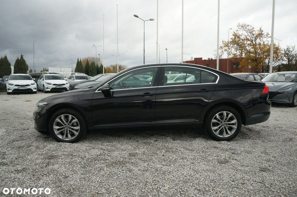 Volkswagen Passat - 10