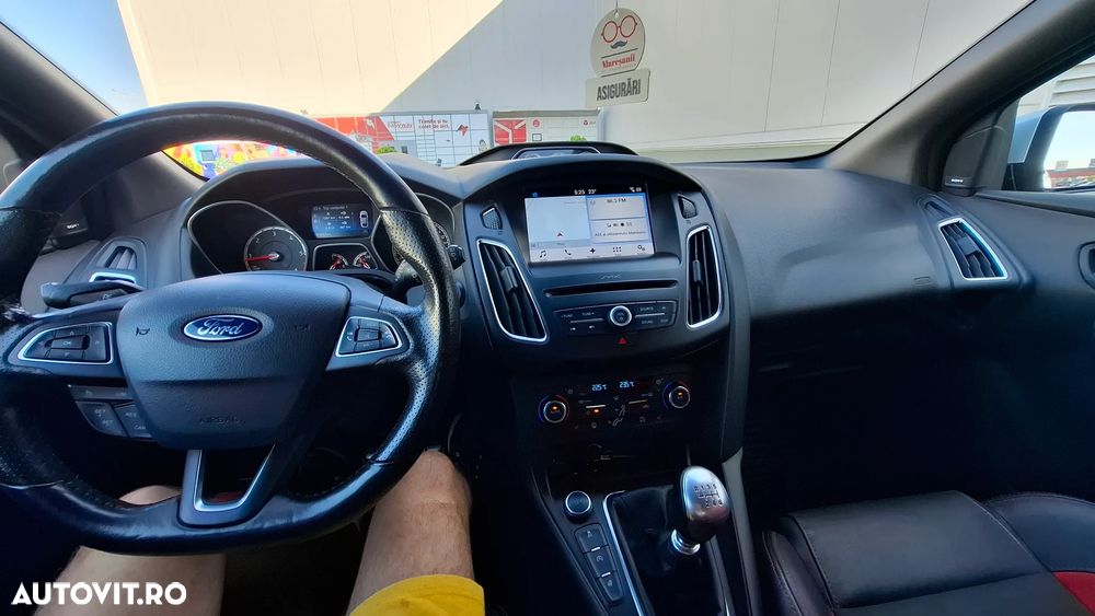 Ford Focus - 4