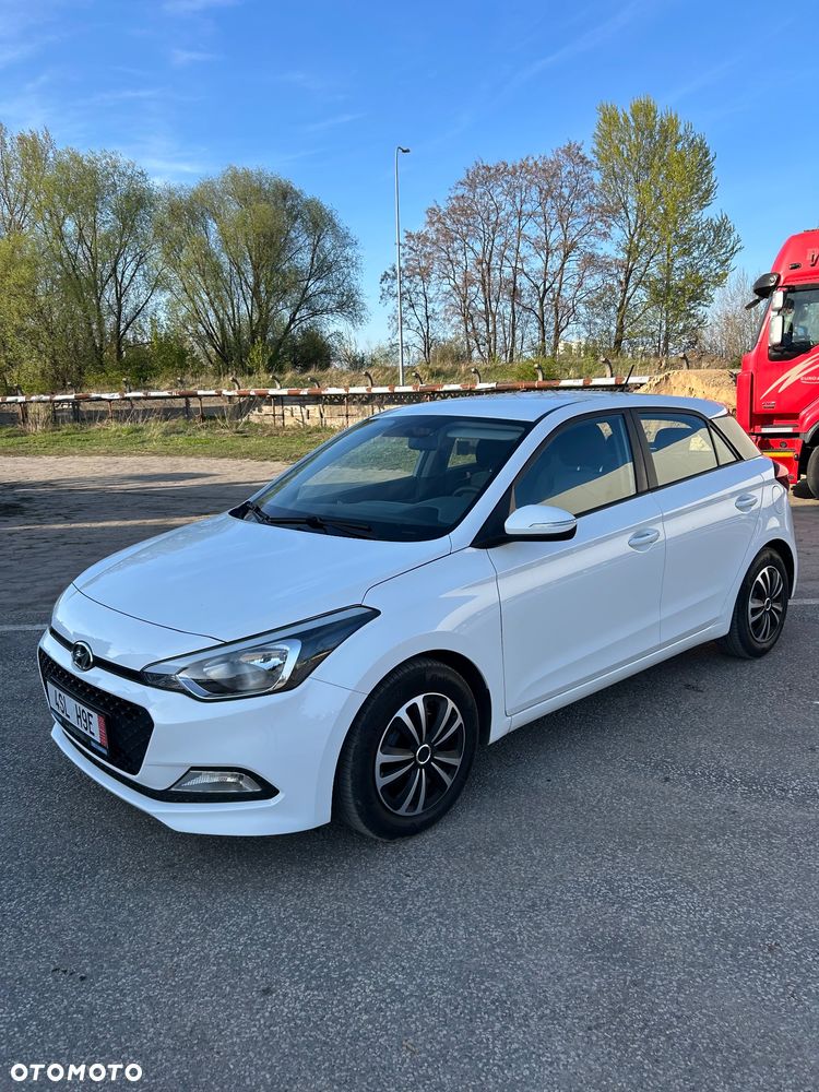 Hyundai i20 blue 1.2 - 1