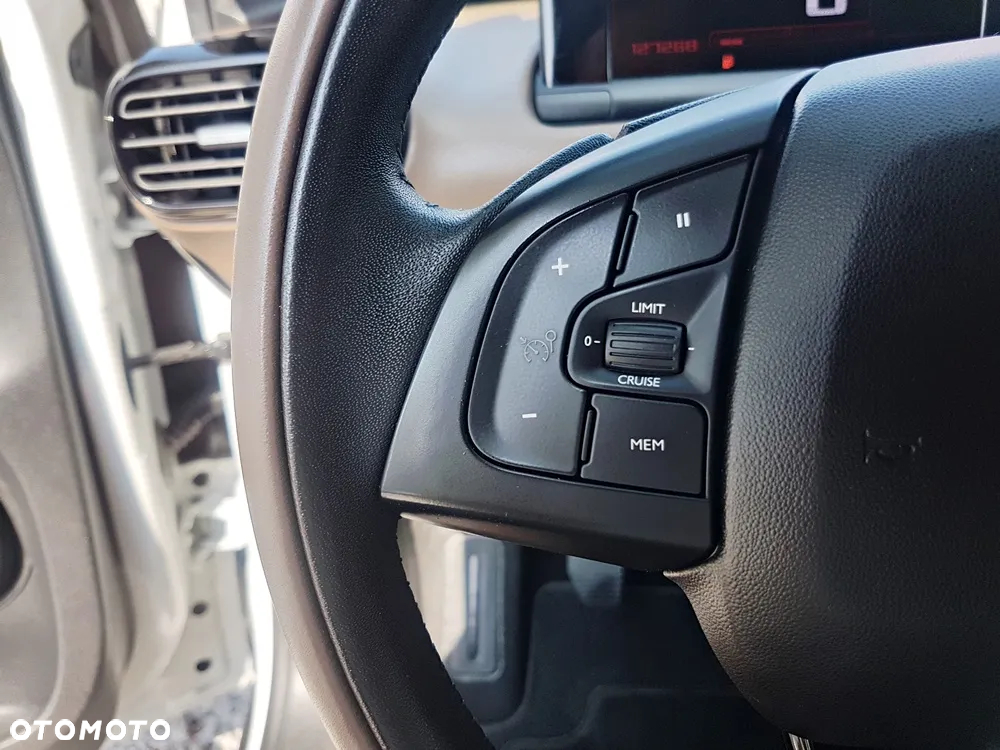 Citroën C4 Cactus 1.2 PureTech Shine Edition S&S - 16