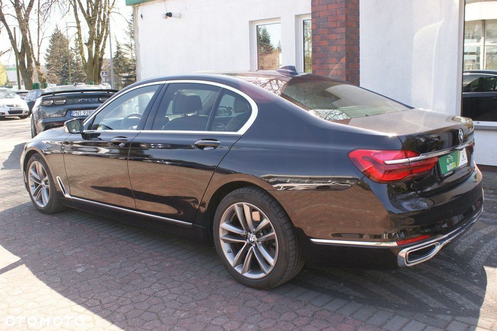 BMW Seria 7 - 7
