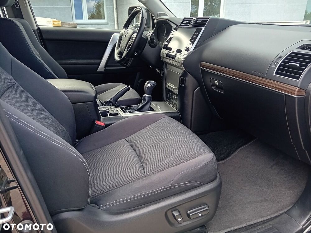 Toyota Land Cruiser LC 2.8 D-4D Prestige - 6
