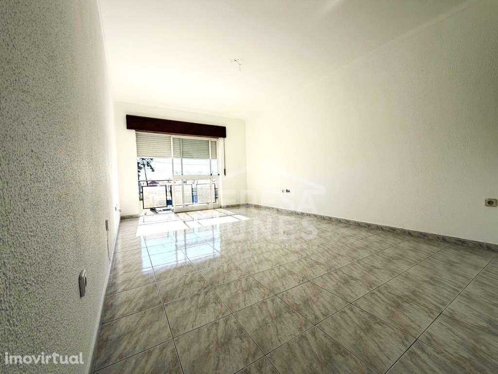APARTAMENTO T2 - QUINTA DO CONDE - Grande imagem: 5/13