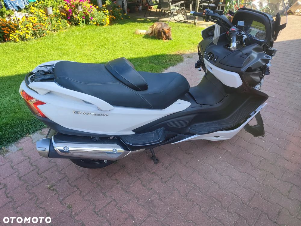 Suzuki Burgman - 7