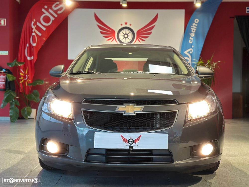 Chevrolet Cruze 1.6 LS - 2