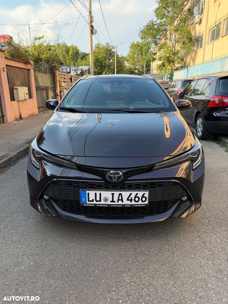 Toyota Corolla 2.0 HSD Exclusive Plus GR Sport Bi-Tone - 1