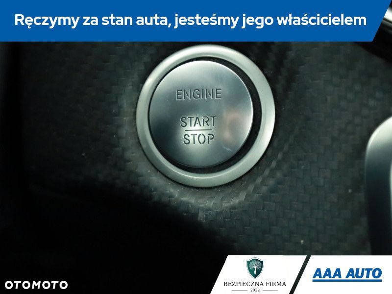 Mercedes-Benz GLA - 17