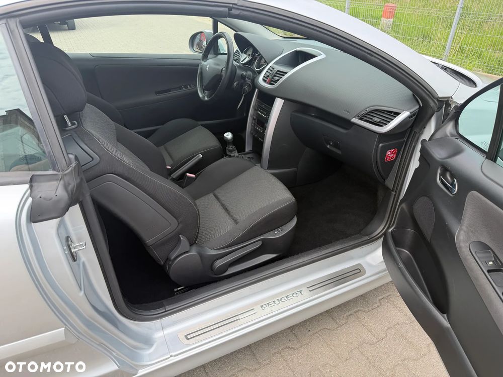 Peugeot 207 CC 120 VTi Sport - 19
