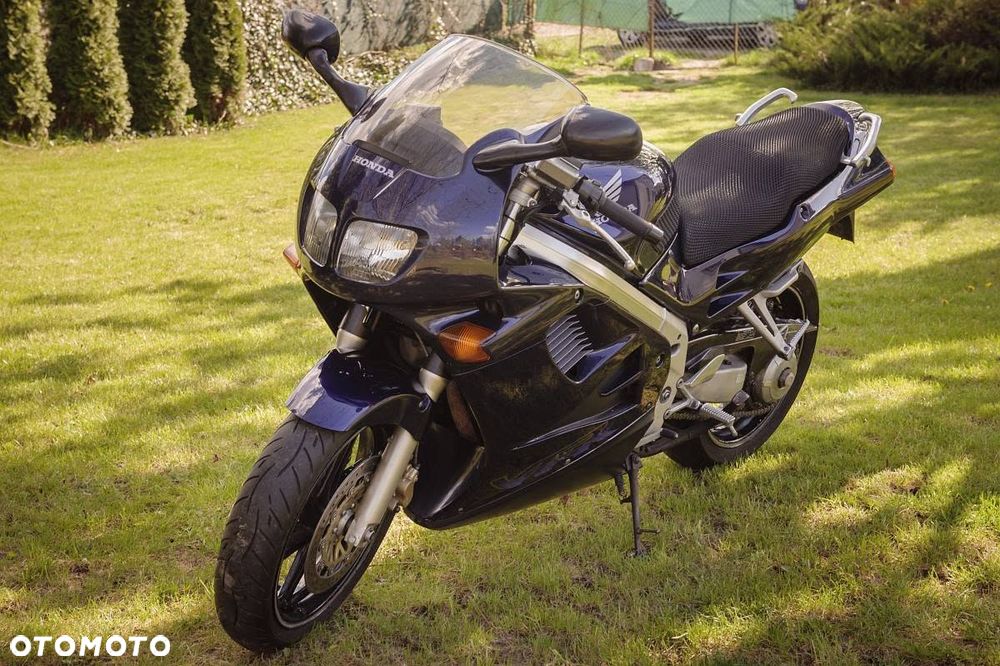 Honda VFR - 1