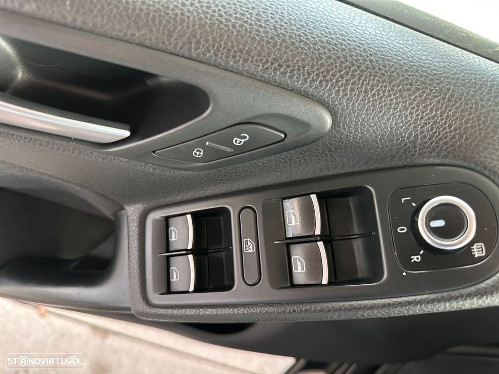 VW Golf 1.6 TDi Style - 11