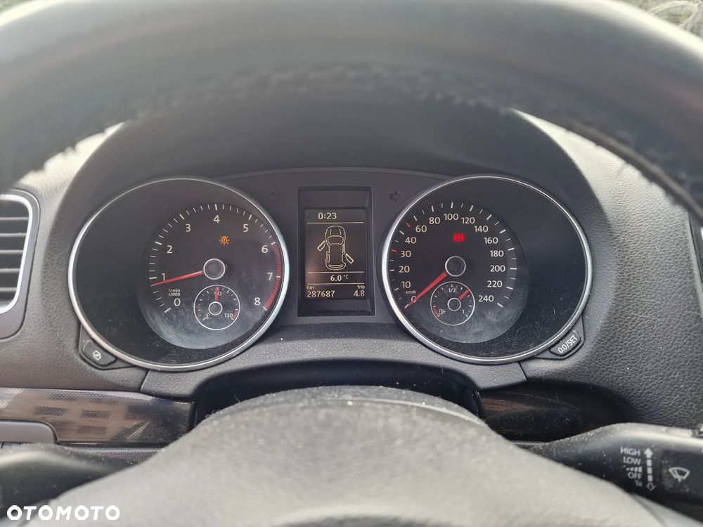 Volkswagen Golf 1.6 Comfortline - 14
