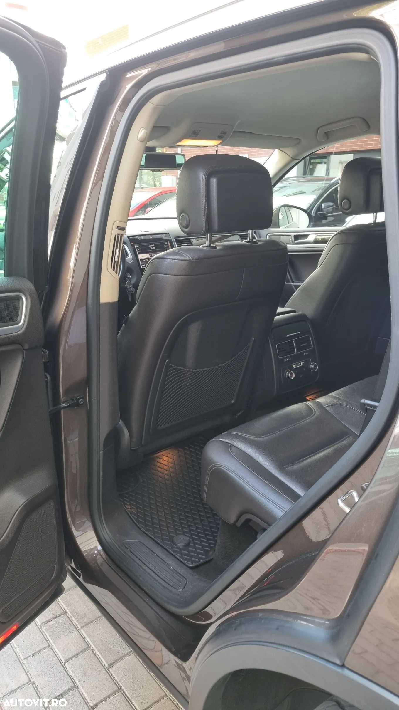 Volkswagen Touareg 3.0 V6 TDI BMT - 26