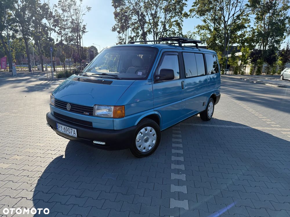 Volkswagen Multivan - 1