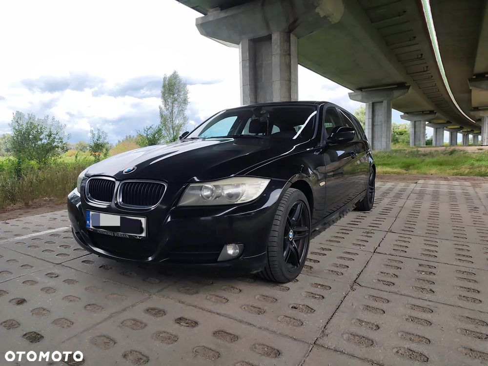BMW Seria 3 318d - 1