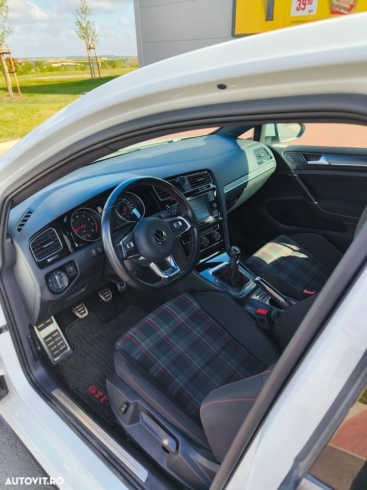 Volkswagen Golf 2.0 TSI GTI - 7