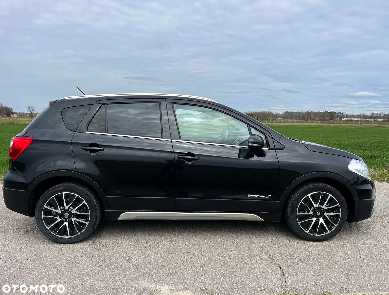 Suzuki SX4 1.6 Premium - 23