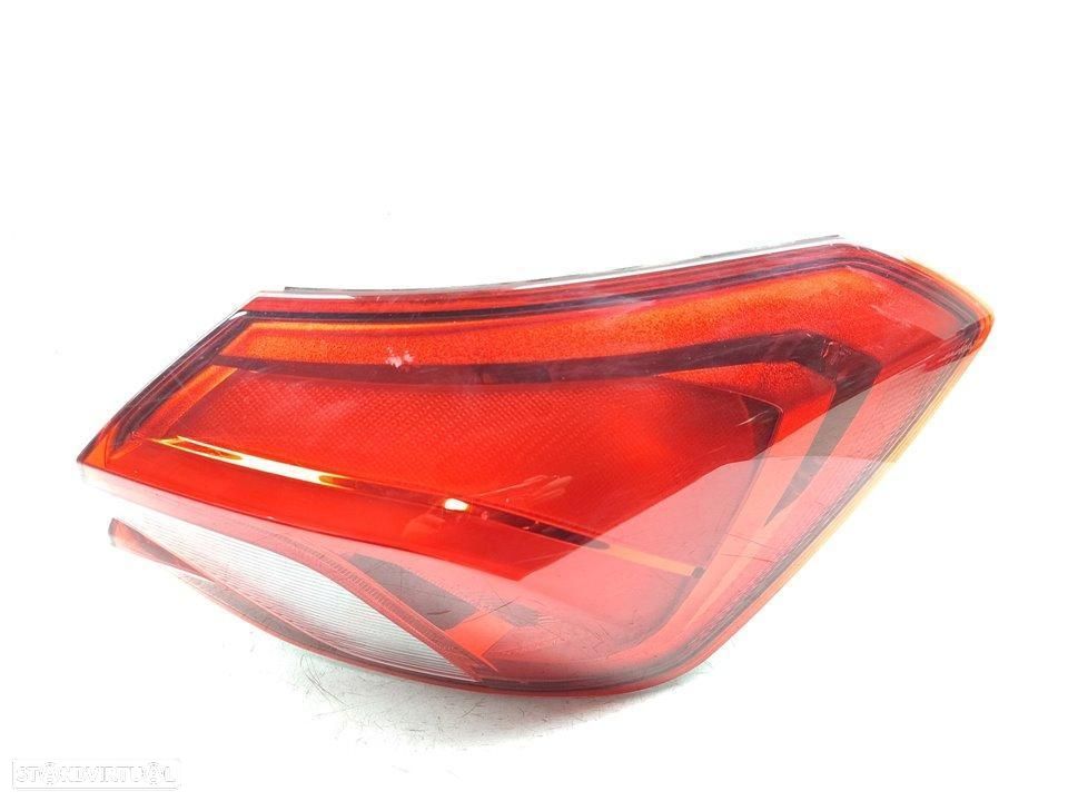 FAROLIM TRASEIRO DIREITO FORD FOCUS BERLINA CGE - 1