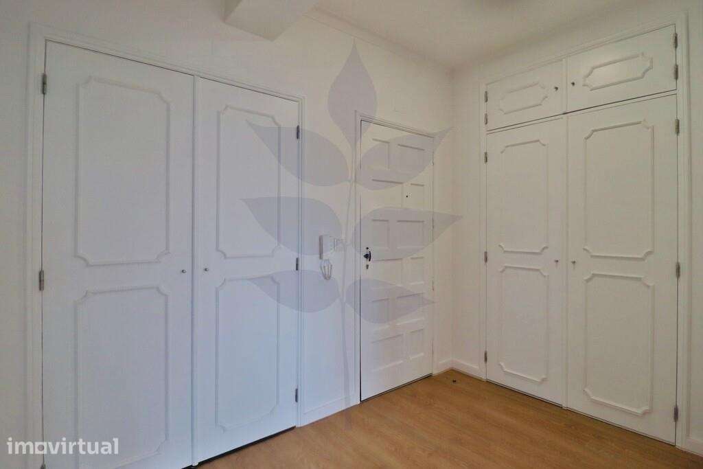 Arrenda-se Apartamento T3 - São Vítor - Grande imagem: 2/23