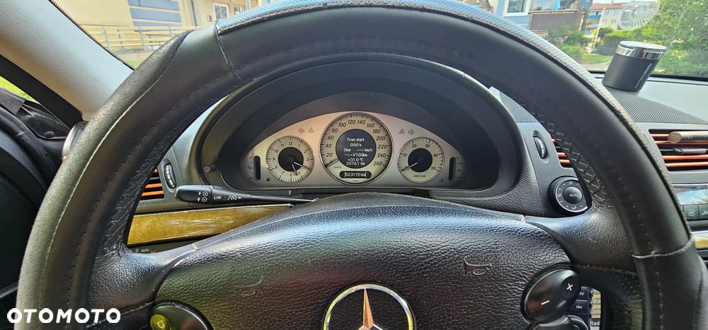 Mercedes-Benz Klasa E 320 CDI T Avantgarde - 10