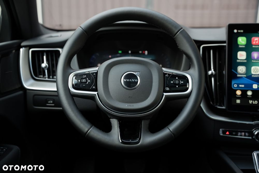 Volvo XC 60 B5 B AWD Ultimate Dark - 30
