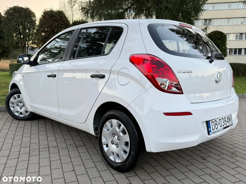 Hyundai i20 1.25 Classic + - 17