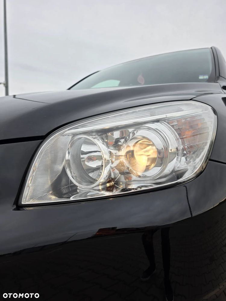 Toyota RAV4 2.0 4x4 Travel - 39