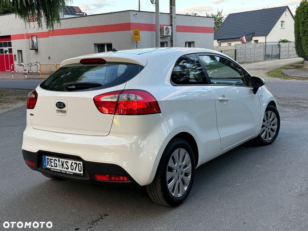 Kia Rio 1.2 Attract - 4