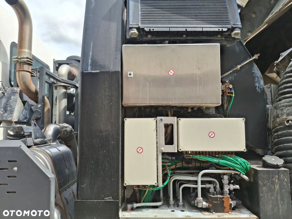 Renault D16 Midlum Zamiatarka FAUN Karcher Listwa Wysokiego Ciśnienia Euro 6 PM10 2 Silniki 2650 MTH Szczotki L/R Rura Do Liści - 13