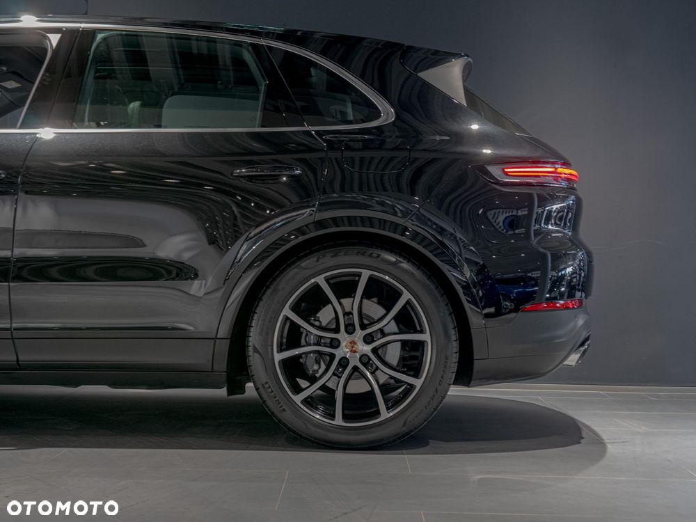 Porsche Cayenne - 9