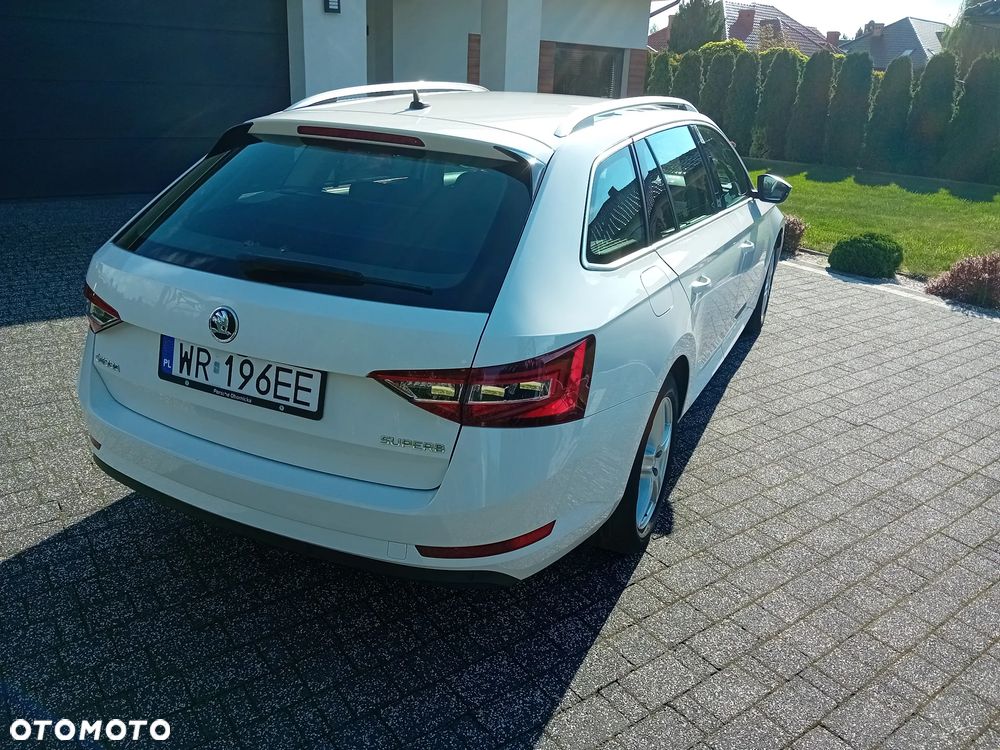 Skoda Superb 2.0 TDI Ambition - 5
