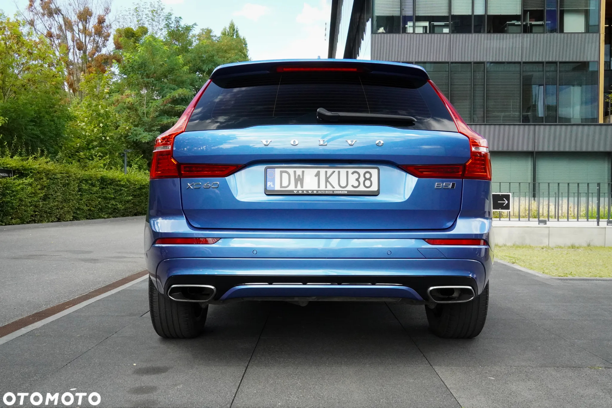 Volvo XC 60 D5 AWD R-Design - 13