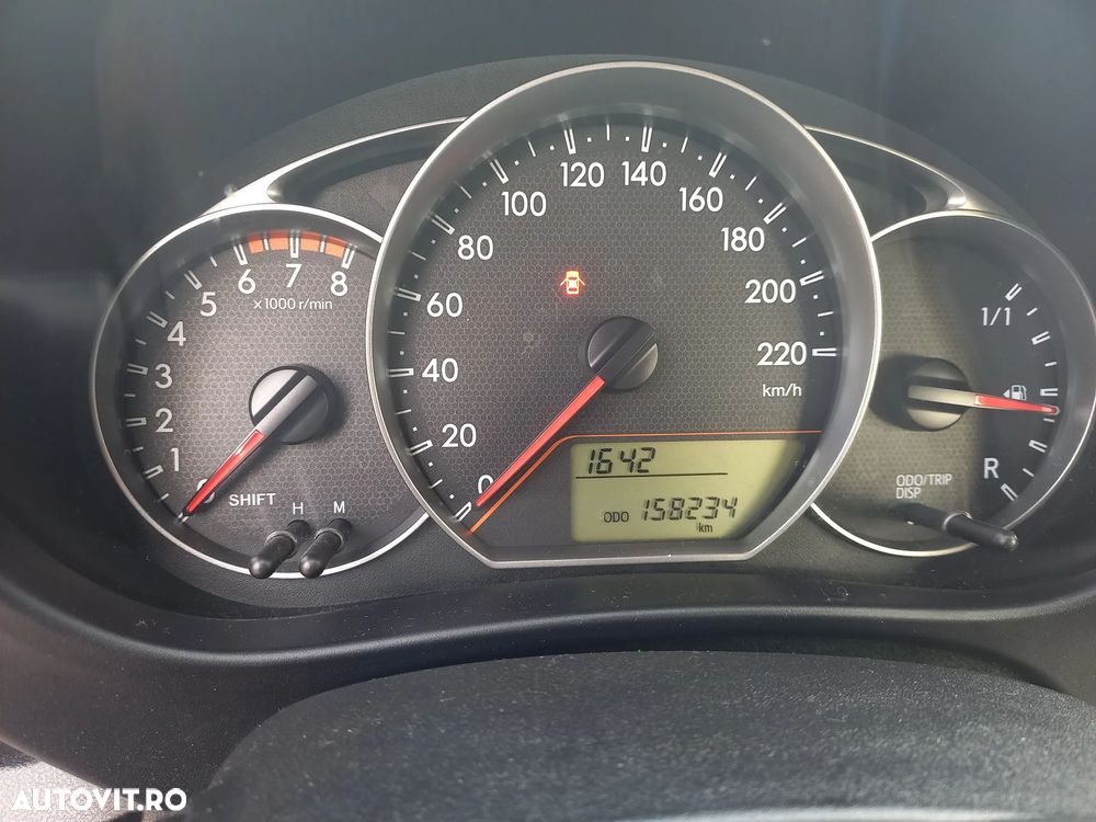 Toyota Verso 1.33 VVT-i - 2