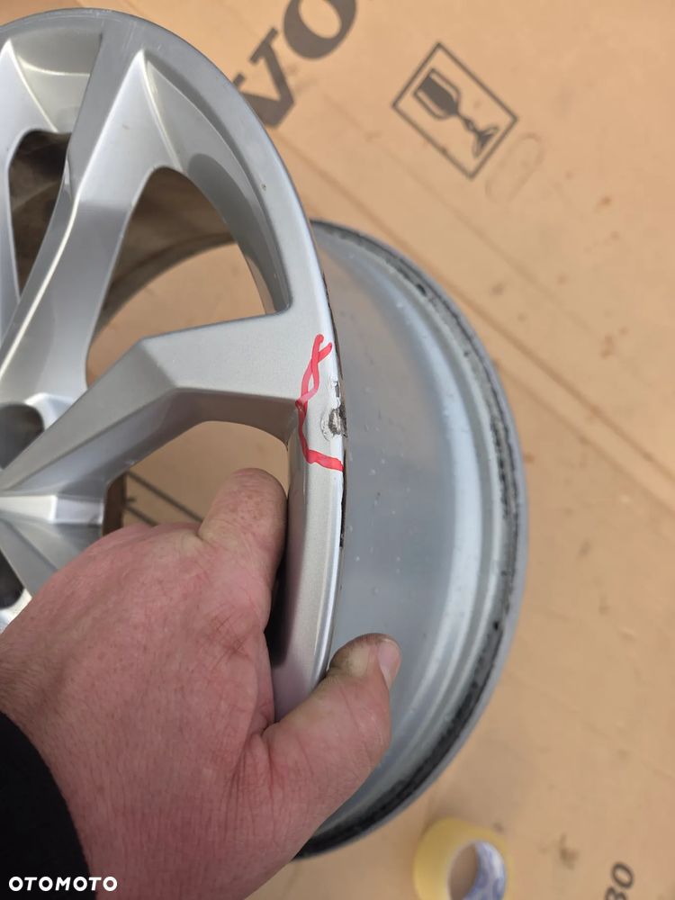 Felga aluminiowa Audi A4 S4 B9 18 Cali 8W0601025H E-8.0Jx18H2 ET 40 - 11