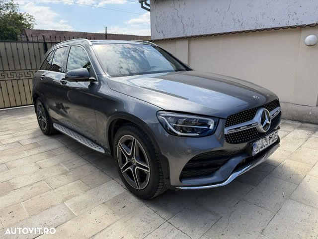 Mercedes-Benz GLC - 25