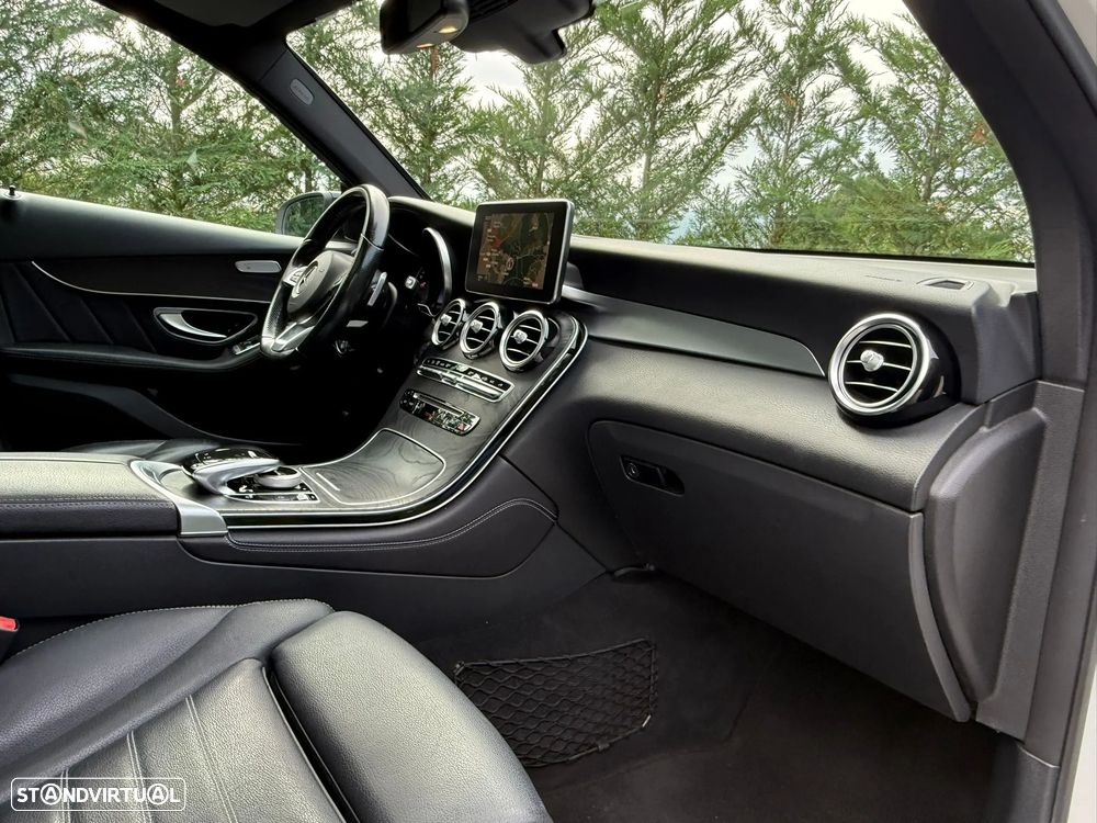Mercedes-Benz GLC 250 ver-d-coupe-4matic-9g--tronic-amg-line - 19
