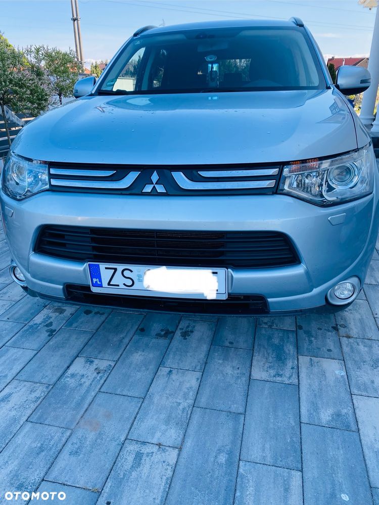 Mitsubishi Outlander 2.2 DID Intense - 2