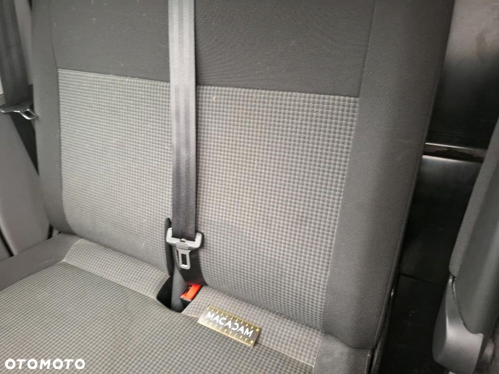 Volkswagen Transporter - 16