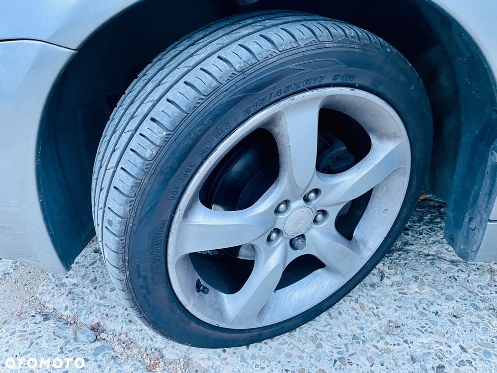 Subaru Legacy 2.0R Trend - 9