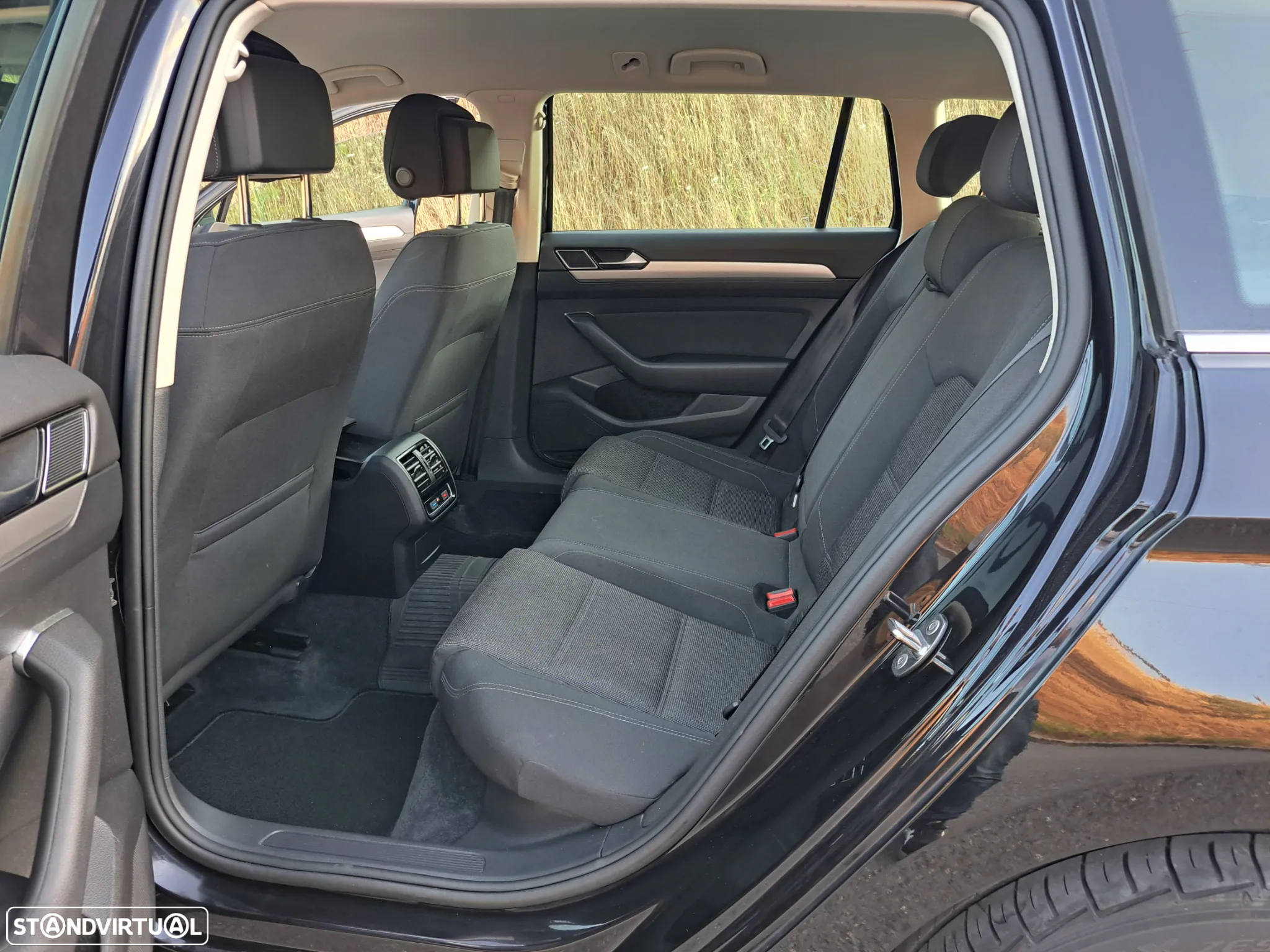 VW Passat Variant 1.6 TDI Highline - 29