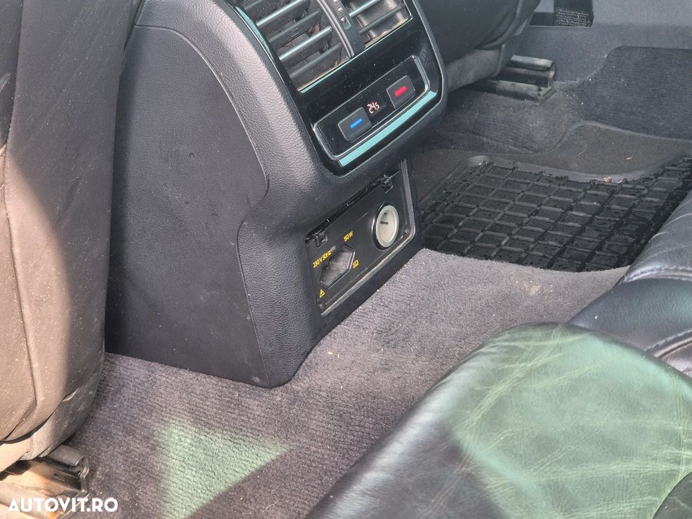 Volkswagen Passat 2.0 TDI DSG (BlueMotion Technology) Highline - 10