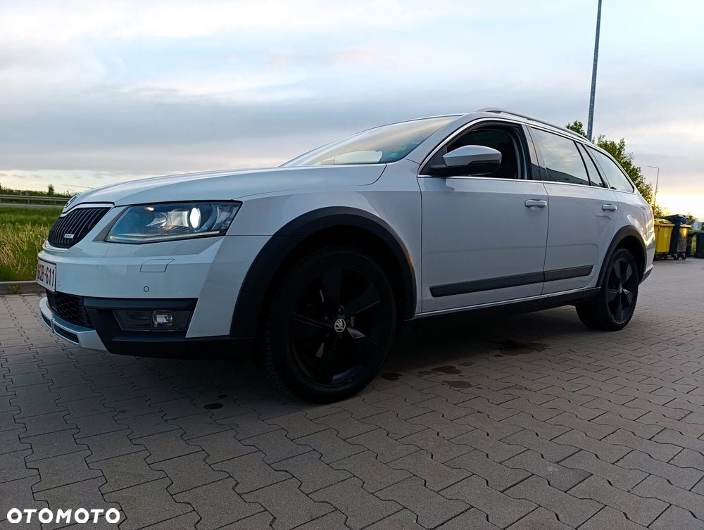 Skoda Octavia 2.0 TDI 4x4 Scout - 10