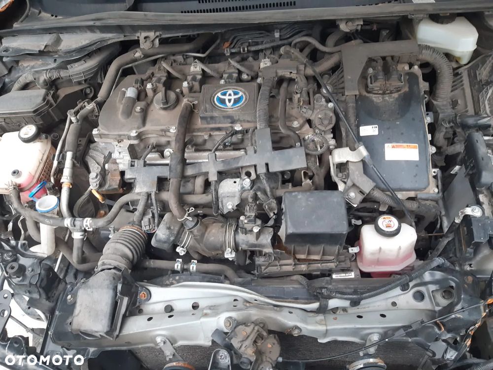 Toyota Corolla 1.8 Hybrid Comfort - 18