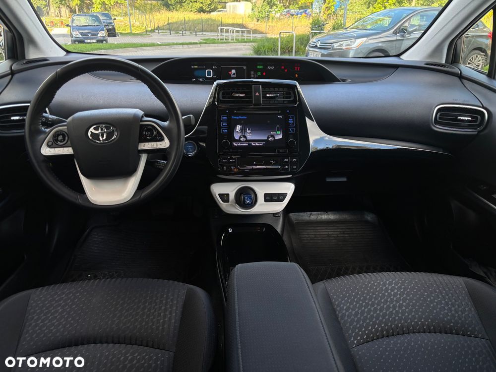 Toyota Prius 1.8 Hybrid Prestige - 23