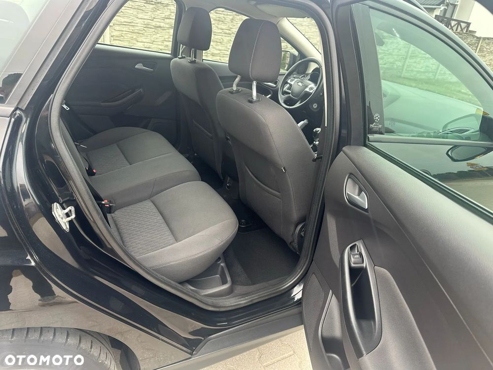 Ford Focus 1.0 EcoBoost Trend - 16