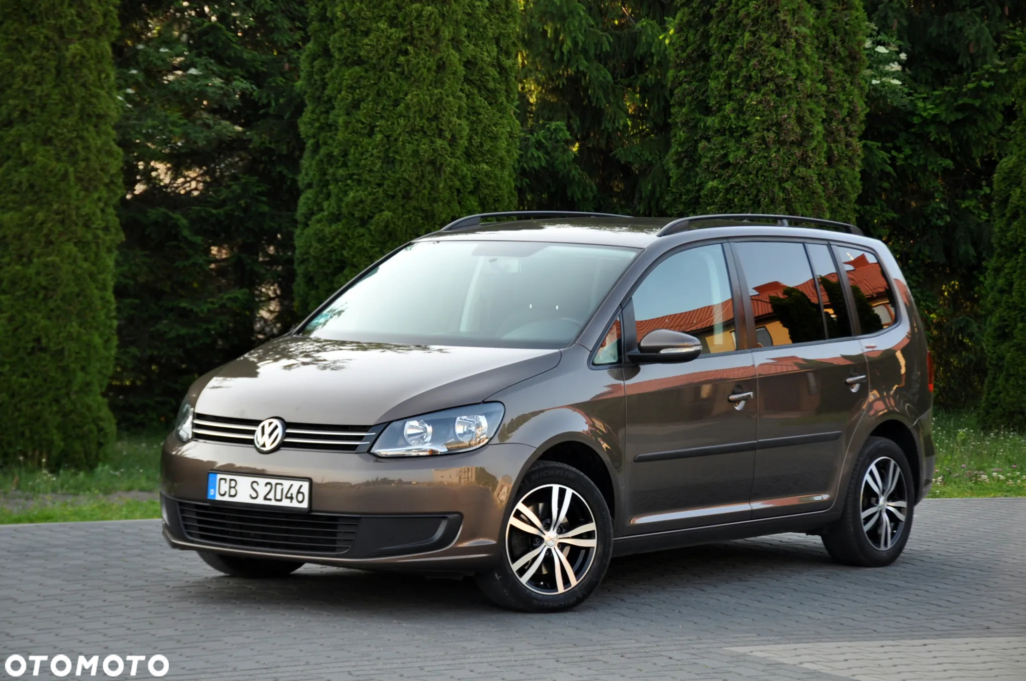 Volkswagen Touran - 10